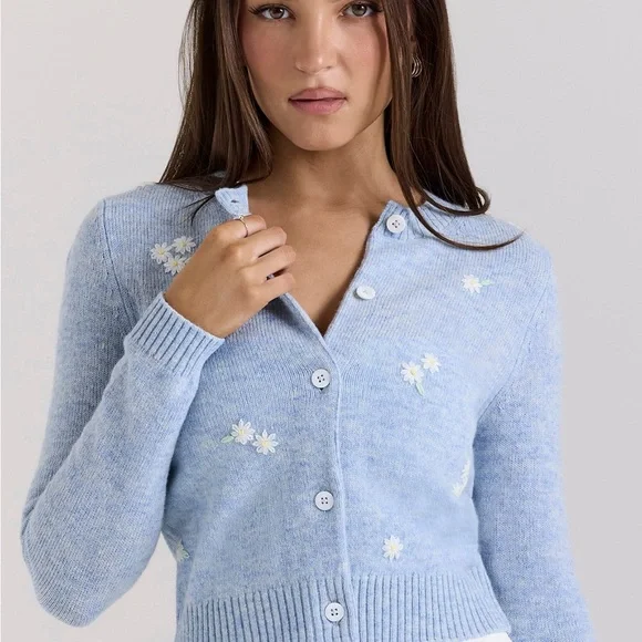 House of CB - ATHEIA Blue Lambswool Floral Embroidered Cardigan - Picture 3 of 10